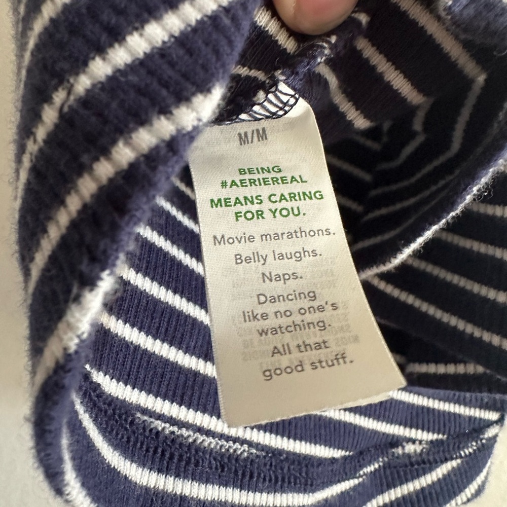 Aerie Navy Blue/White Striped Cotton Classic Tank Top size Medium EUC - Picture 4 of 5